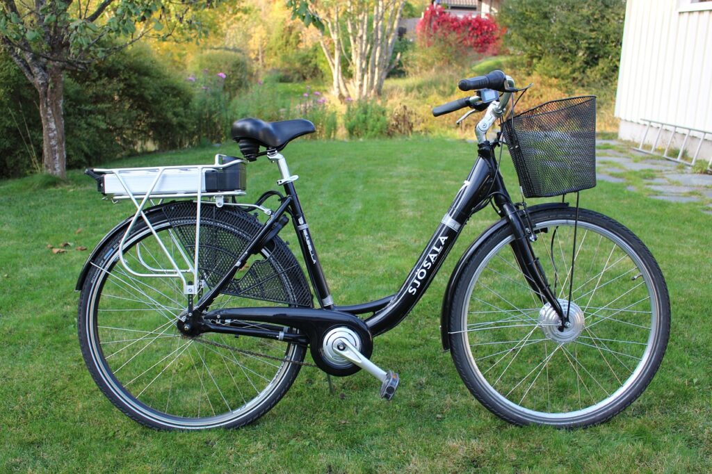Whats The Difference Between Electric Bikes And Traditional Bikes?